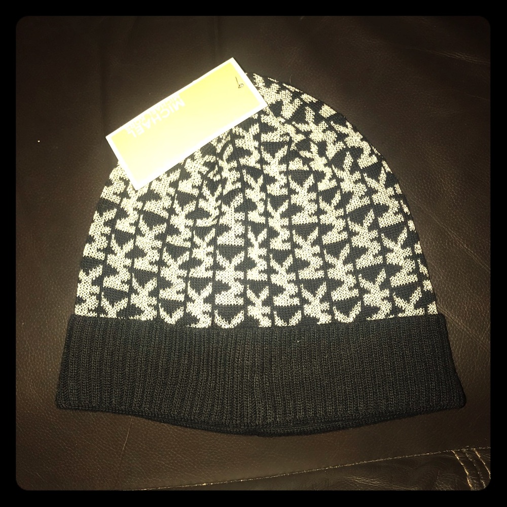 NWT Michael Kors Logo Beanie